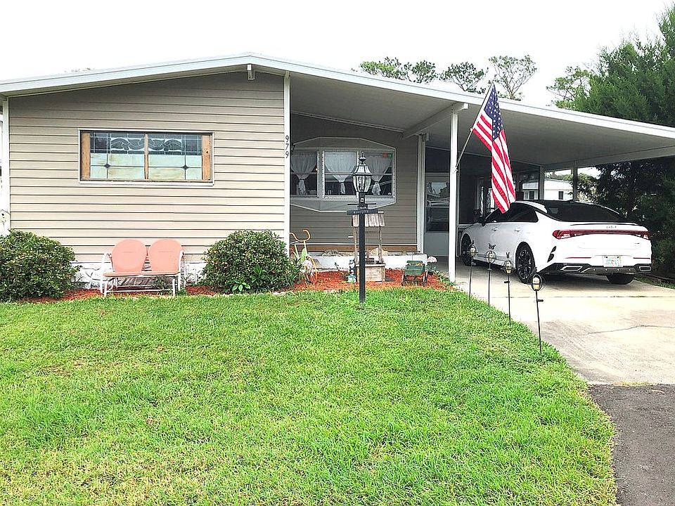 1st image of 979 Marcy Dr