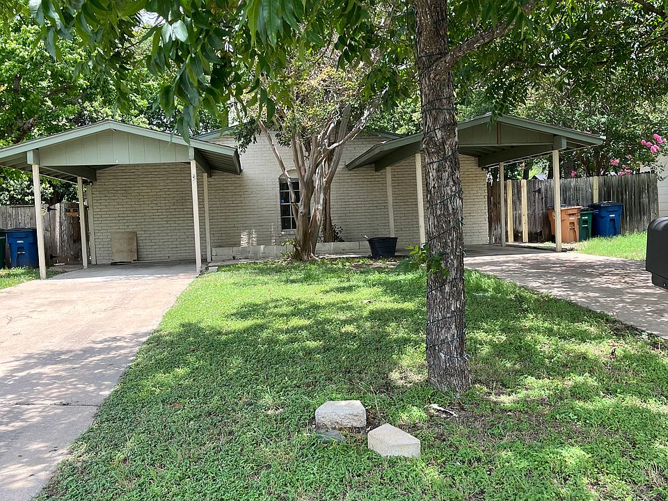 1st image of 902 Glazier Cir #1