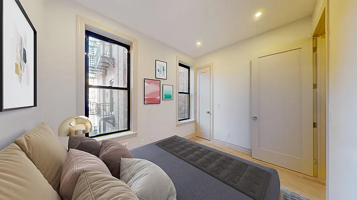 Rented by Bond New York | media 26