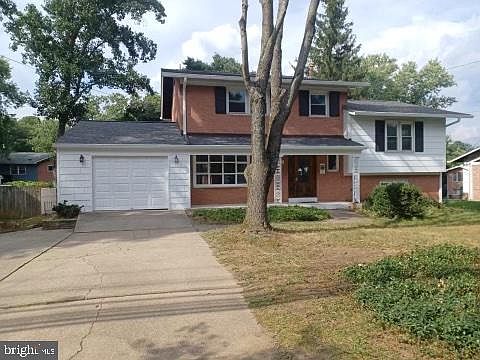4th image of 8211 Tuckerman Ln
