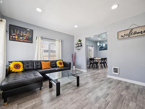 5th image of 7120 SE 83rd Ave