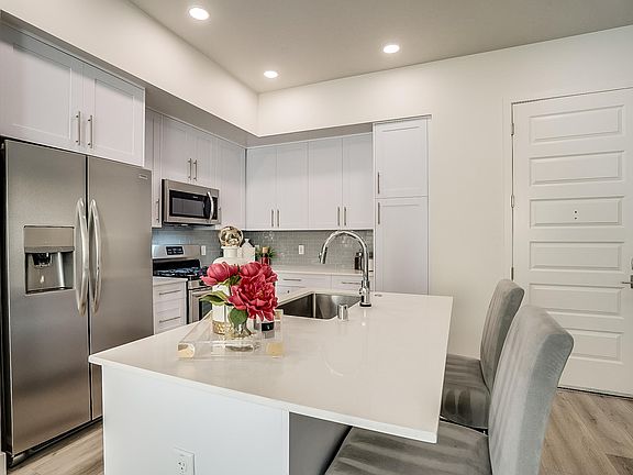 4th image of 7300 E Earll Dr #4017