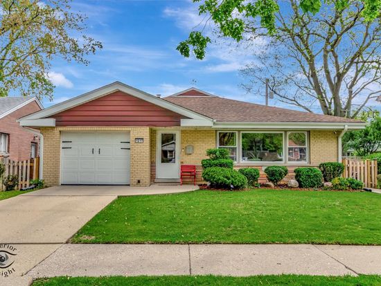 1217 Community Dr, La Grange Park, IL 60526