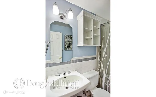 Rented by Douglas Elliman | media 10