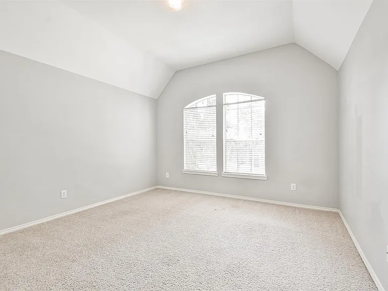 18802 Half Volley Cir — Photo 40