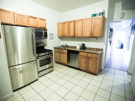 4th image of 1415 N Ashland Ave #2