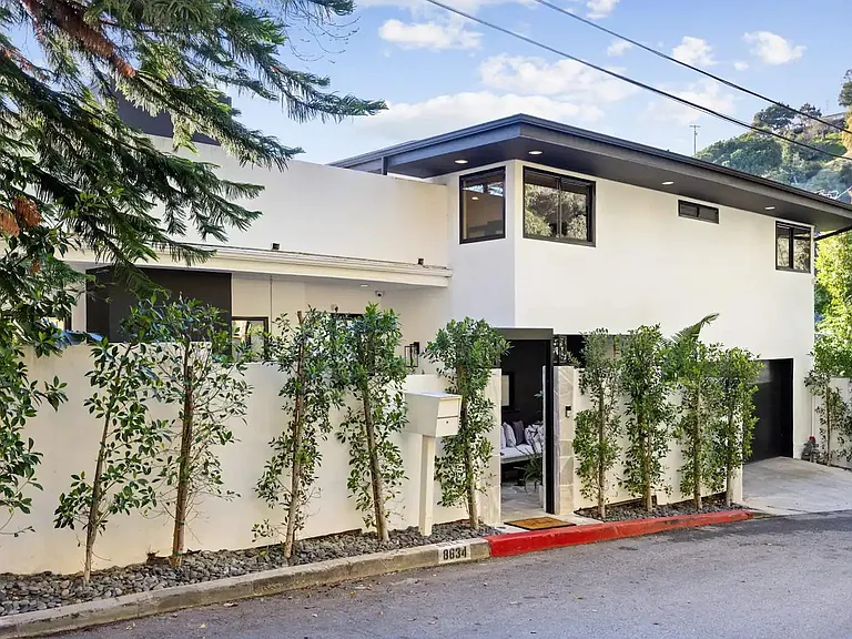 Escape to a world of luxury and tranquility with Stay Awhile Villas.