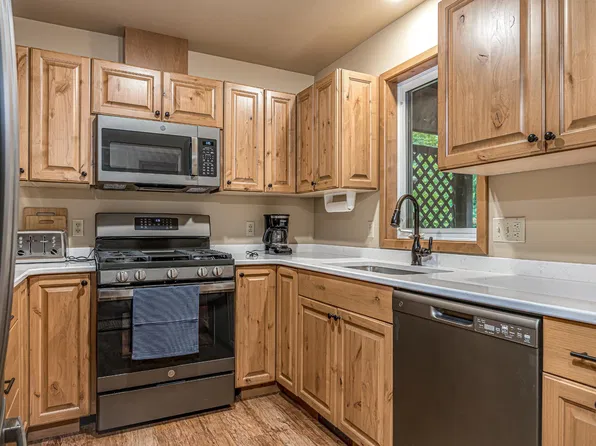 8589 DR PINK DR, Minocqua, WI 54548