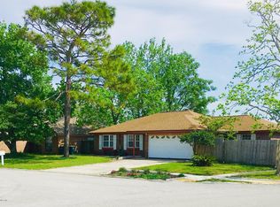 10864 Wahine Dr S, Jacksonville, FL 32246