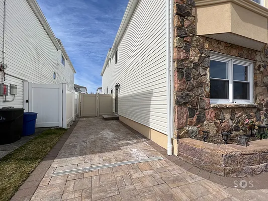 Rented by Brick&Mortar | media 11