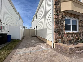 Rented by Brick&Mortar