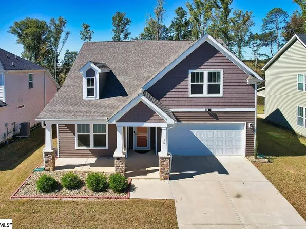 501 Fenwick Dr, Woodruff, SC 29388
