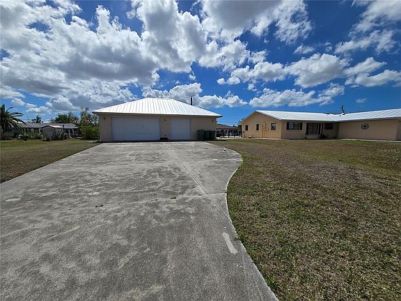 3rd image of 10075 Bentley Ave