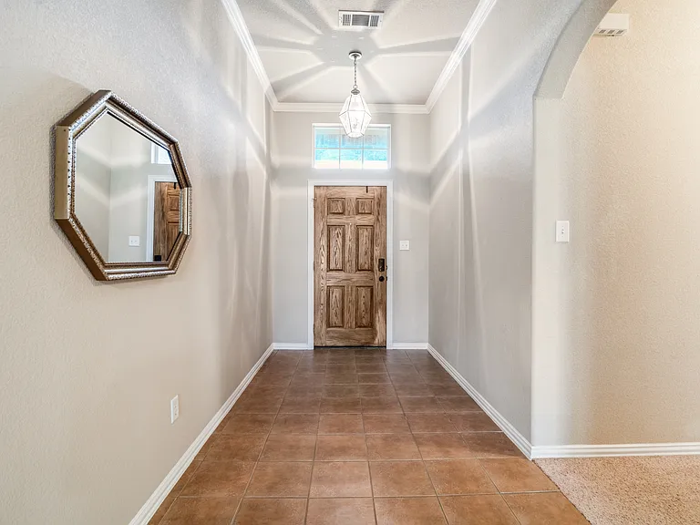517 Skelton St — Photo 4