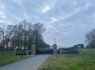 1802 N 56th St, Springdale, AR 72762