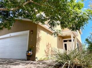 1516 Phoenix Ave NW, Albuquerque, NM 87107