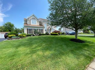 9 Victoria Cir, Jackson, NJ