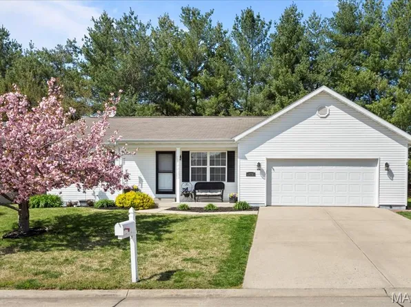 1472 Manchester Dr, O'Fallon, IL 62269