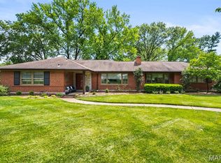 17 Ladue Ridge Rd, Saint Louis, MO 63124