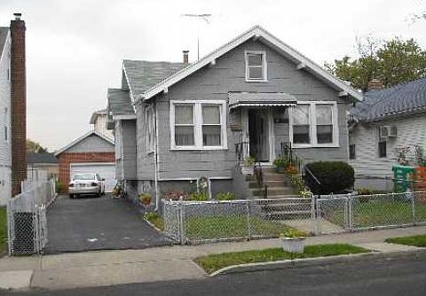 3rd image of 10115 158th Ave