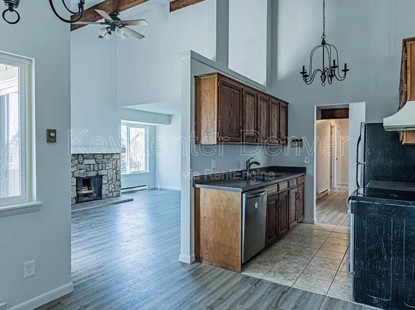 4062 S Atchison Way APT 304, Aurora, CO 80014