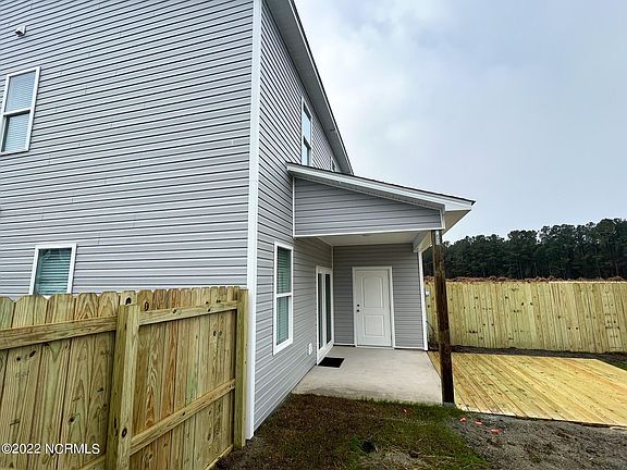 2nd image of 115 Pasture Ln #4B