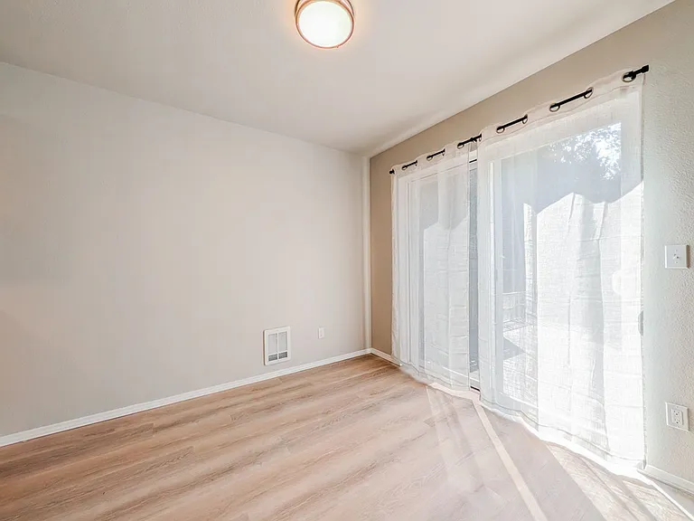 3632 Lakewood Rd — Photo 5