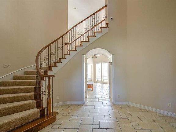 5th image of 3700 Treemont Ct