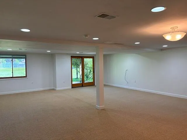 1261 Laurel View Dr — Photo 30