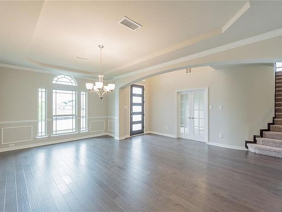5th image of 2314 Ray Hubbard Way