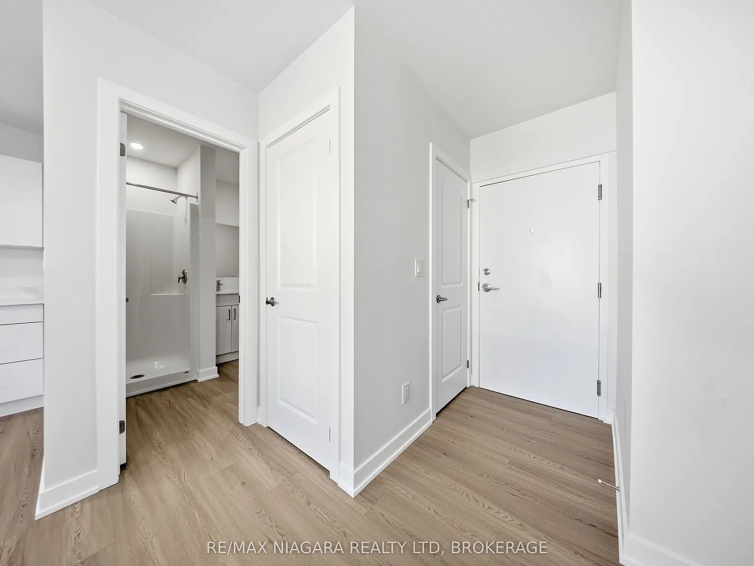 1 bed, $1,365 — Photo 4
