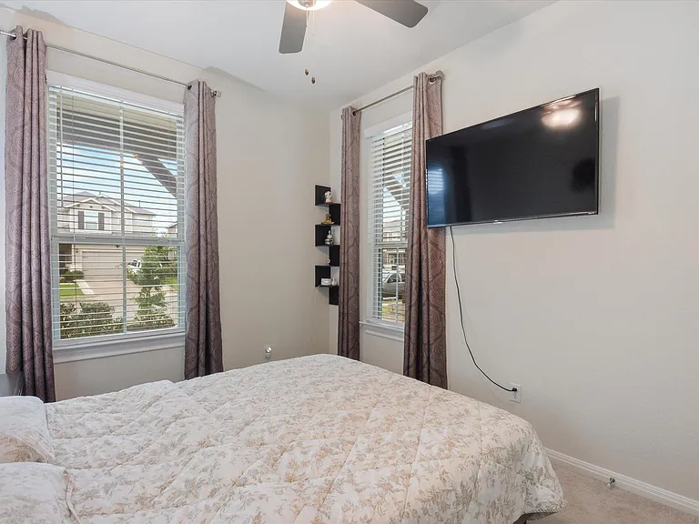 210 Zuma Dr — Photo 13