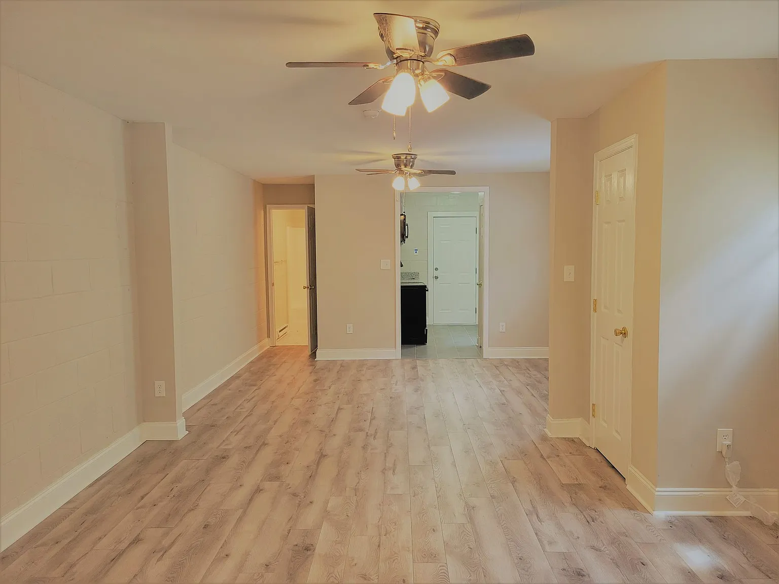 North20th St 927 — Photo 3