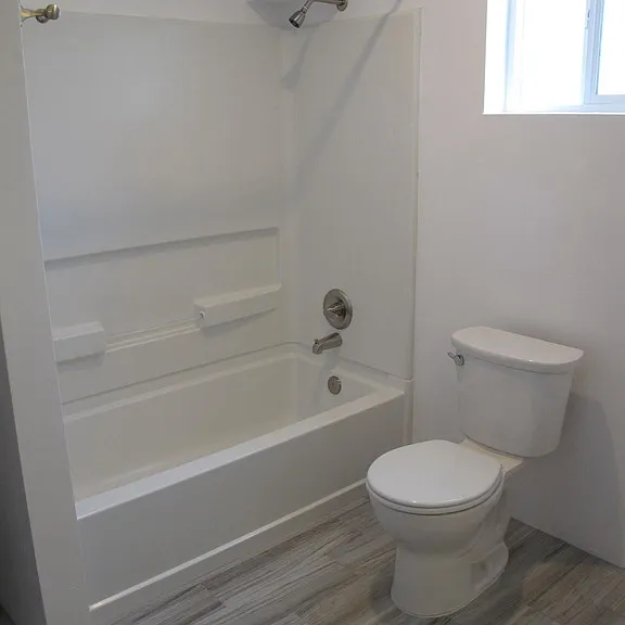 1122 E Water St — Photo 9