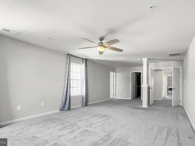 10185 Warfield St — Photo 12