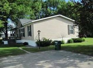 908 Harrison Rd, Wahpeton, ND 58075