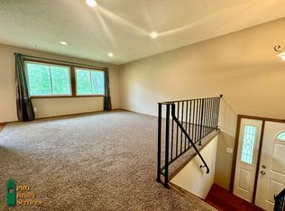 13350 Timber Crest Dr N, Maple Grove, MN 55311