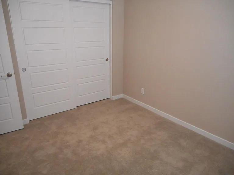 2262 El Caro Dr — Photo 10