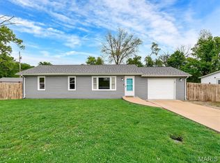 9302 Valley Ln, Pevely, MO 63070