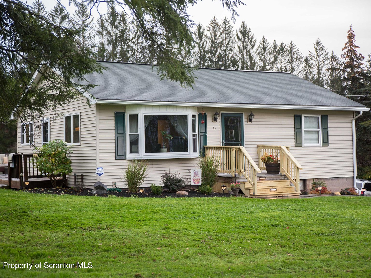 17 Court St, Bethany, PA 18431 Zillow