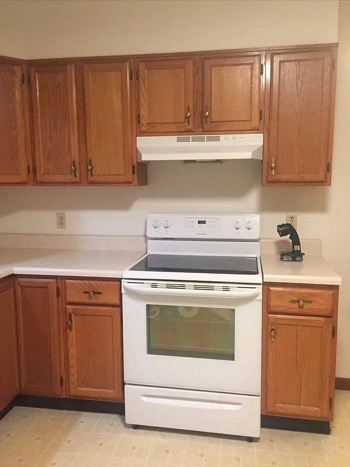 1 bed, 800 sqft, $820 — Photo 2