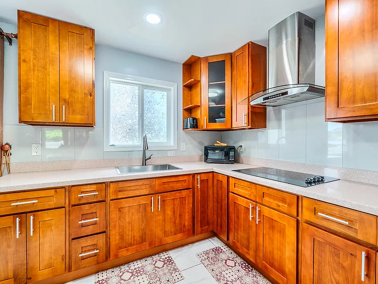 2189 Wilson St — Photo 5