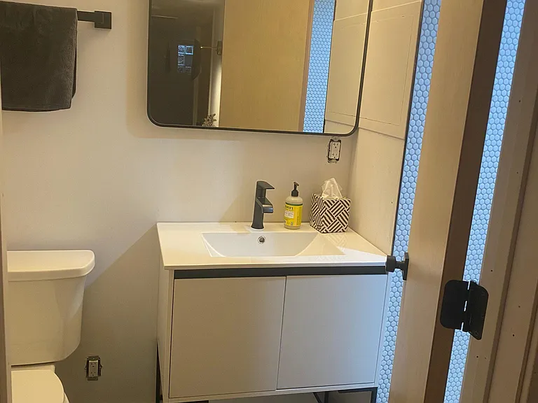 588 W Hawthorne Pl #8 — Photo 20