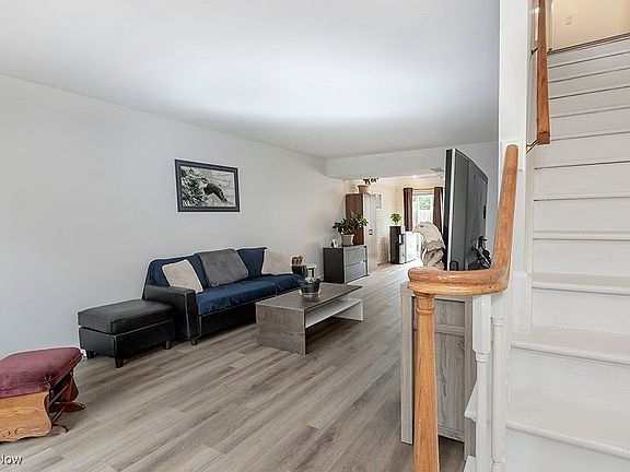 3rd image of 5840 Spotswood Dr