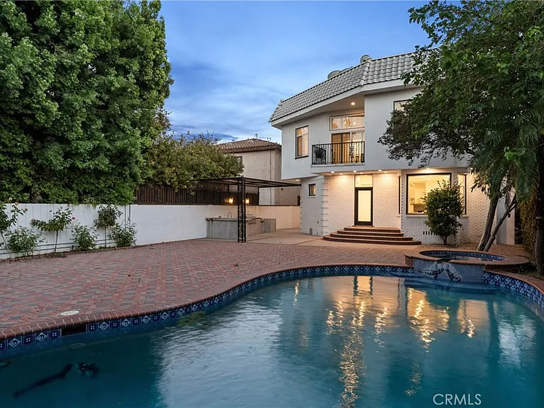 14713 Valleyheart Dr — Photo 33