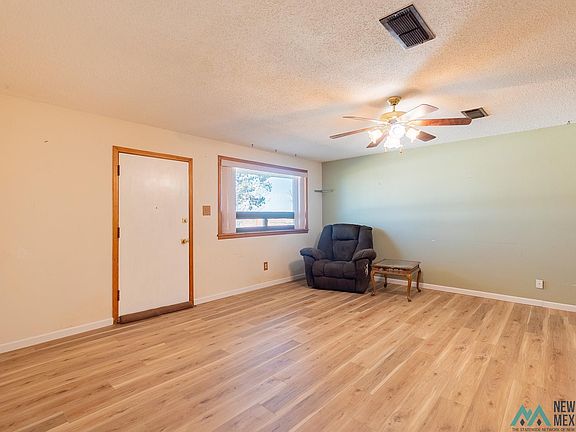 3rd image of 2307 Taylor Ln