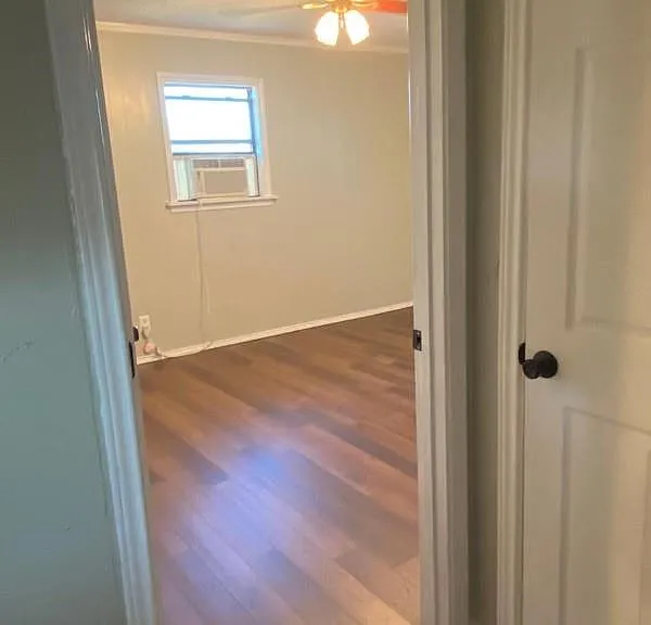 4156 FM 118 — Photo 10
