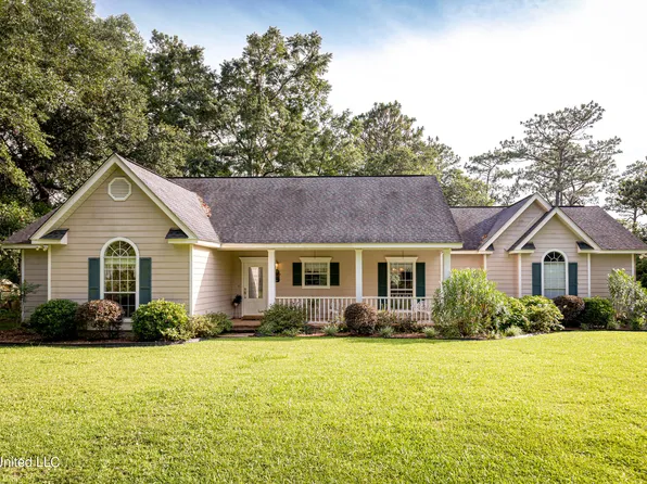 16313 Lake Dr E, Vancleave, MS 39565