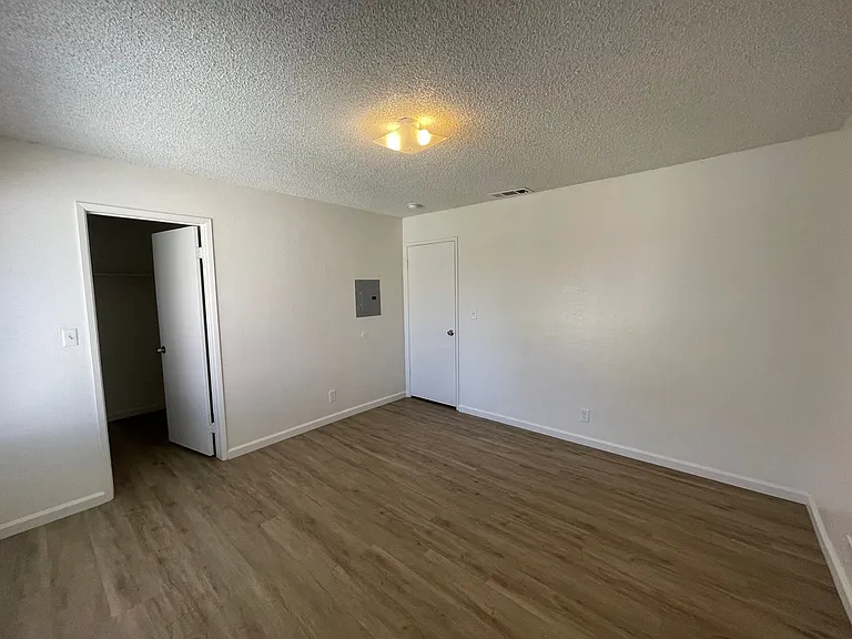 1221 N Peach Ave #152 — Photo 13