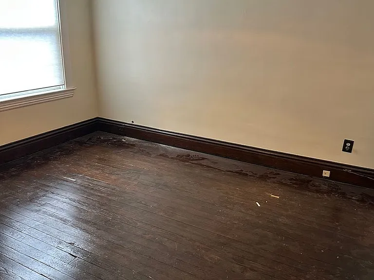 782 Loretta St — Photo 12